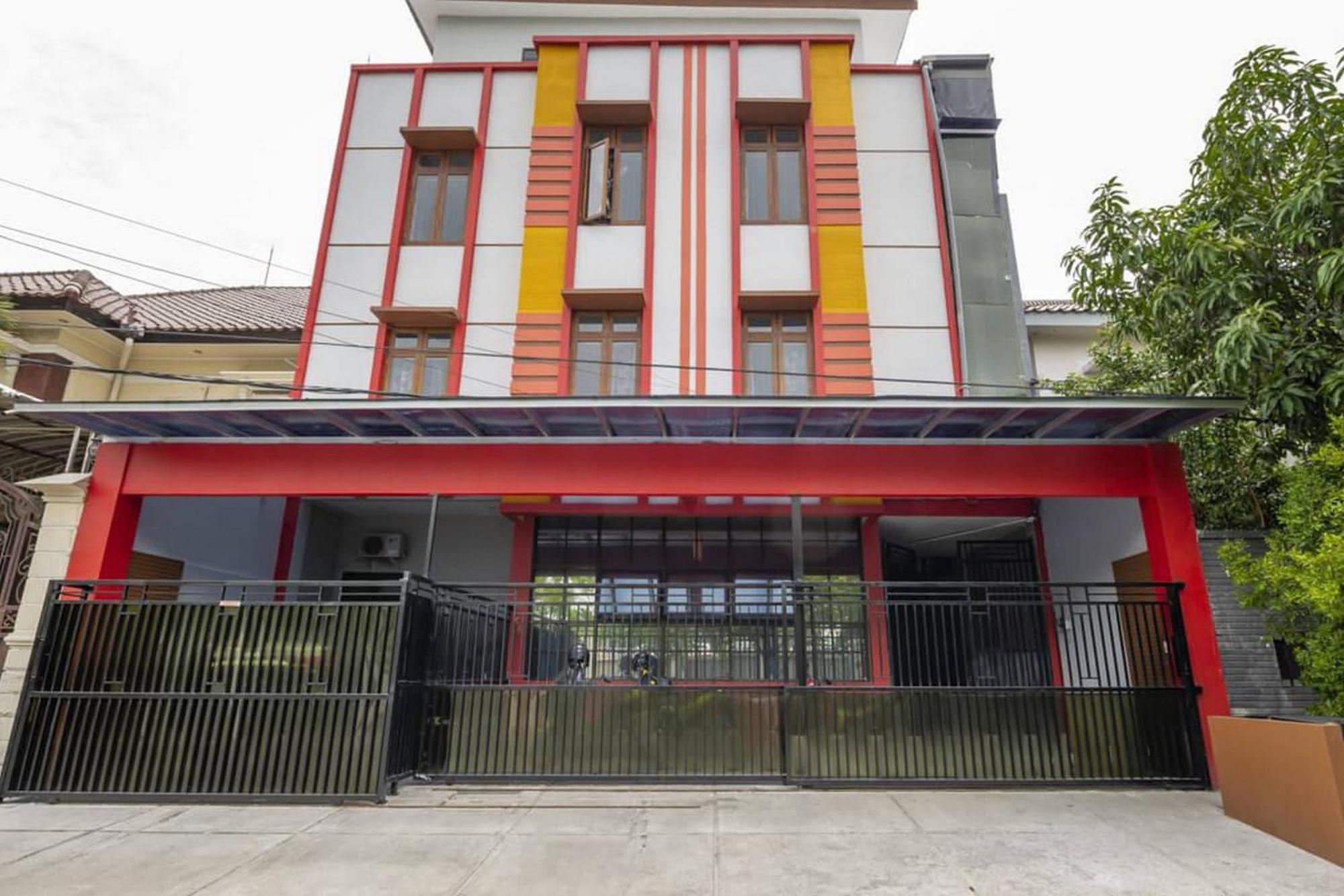 Reddoorz @ Jemursari Surabaya 2 מראה חיצוני תמונה